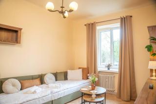 Old Town Nest Apartment with Parking - 4