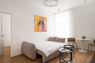 Amazing Location, 1 Bedroom, Bath, Fast WiFi - Charming Retreat by Innorental - 4