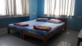 Pushpak International Hotel - 9