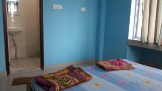 Pushpak International Hotel - 8