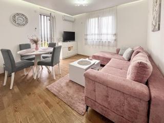 Rose Silver Suite - Harmony Suites - 0