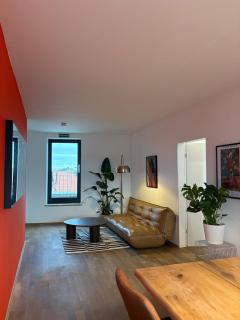 GreenTreeHomes - Penthouse Orange - 7