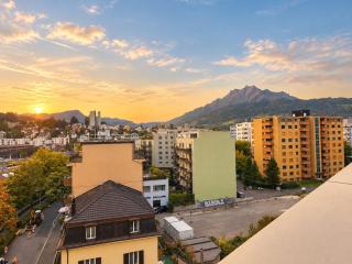 City Nest Buisness Apartments mit Balkon - 1
