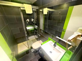 Hamra Suites Hotel - 1