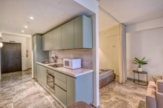 Official Mercury Suites With Pool Access - 3
