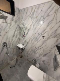 hotel hari home - 4
