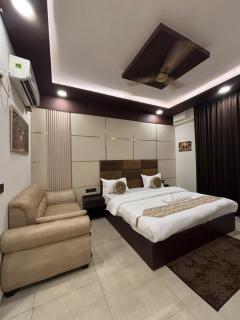Tehzeeb living brownie - 8