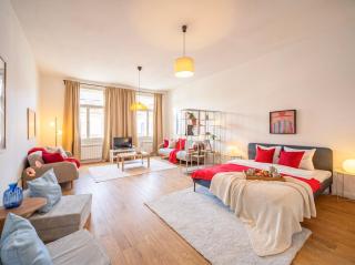 Dvořák's Prague Home - Modern Stay for 8 Guests - 0