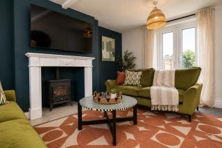 Stylish 3BR Durham Home Contractors Families - 1