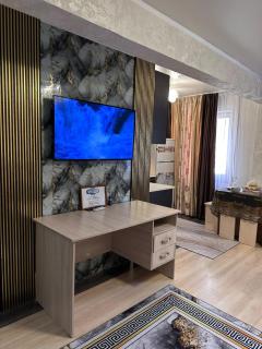 Ushanova Flux Two-Room Apartment - 6