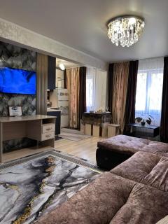 Ushanova Flux Two-Room Apartment - 4