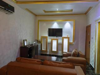 11-45 Royal hotel and suites - 9