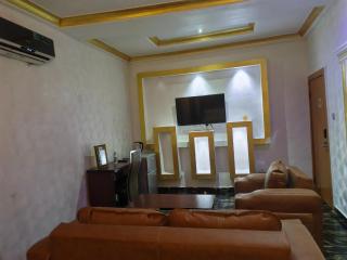 11-45 Royal hotel and suites - 8