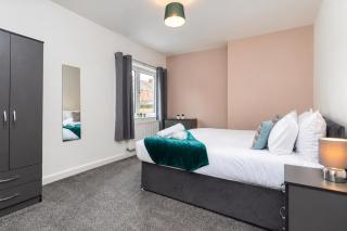 Your Perfect 3-Bed Stay Near Durham University - 5