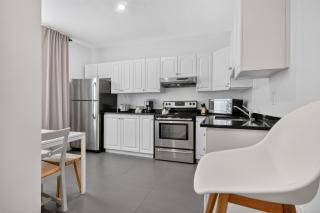 Portage Suites - 2