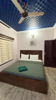Full Moon Guest House - 5