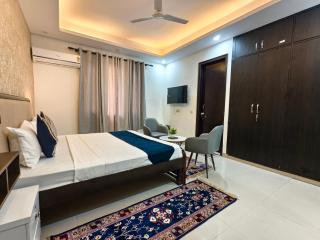 RoomIn-Premium Stay and Hotel - 1