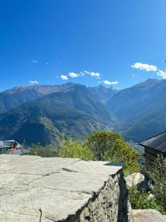 THE SHANDILYA Himalayan Reatret - 9