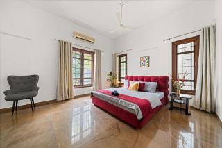 Golden Cypress Luxury Villa with Private Theatre - 7