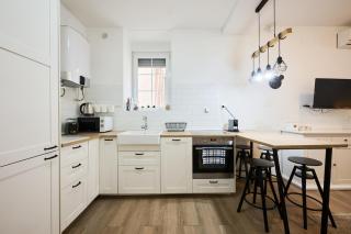 City Pulse Studio Apartment by Irundo - 5