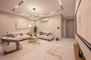 Luxury Apartment in Al Nahda, Two Bedrooms, Facing the Park - 9