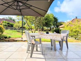VILLA 4 étoiles - jacuzzi dès avril 2027 à 10 min de Besançon - Terrasse, Jardin & Parking - 8