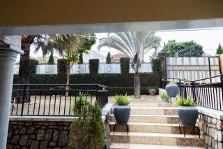 5-Bedroom Garden Villa Kigali - 7