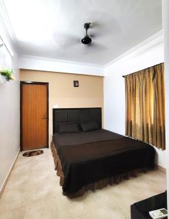 Raahi Stories - Cozy 1BHK with Pool & Balcony 5 min to Calangute and Baga - 1