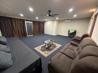 Megram Cozy Homestay , Meru Raya, Ipoh-Entire 4 bedrooms Unit for 23 Pax - Ipoh - 8
