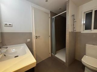 Modern Apartment with Balcony Near Camp Nou - 7