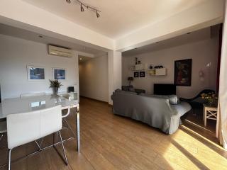Modern Apartment with Balcony Near Camp Nou - 2