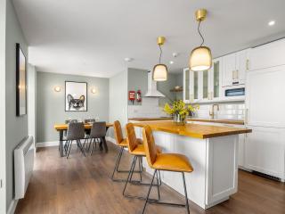 The Executive at Clifden Boutique Apartments - 8