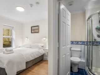 4 Harbour Heights - 5