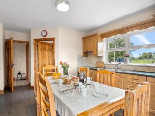 Lough Mask Fishing Cottage - 1