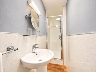 The George Hotel - 3
