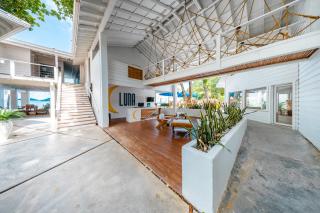 Luna Beach Luxury Boutique Beach Front Resort - 8