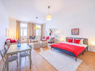 Dvořák's Prague Home II Modern Stay for 8 Guests - 0