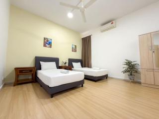 Taiping 3BR Condo 8 Pax Pool and Netflix - 7
