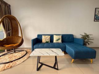 Taiping 3BR Condo 8 Pax Pool and Netflix - 1