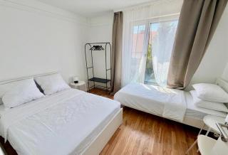 Spacious Apartment with Balcony & Free Parking near Vienna - 7