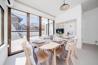 Artful 150m2 Private House Garden Views & Parking - 8