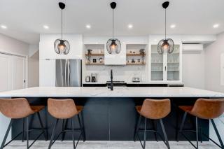 HUGE 1376 SQFT apt with rooftop - Plaza St-Hubert - 2