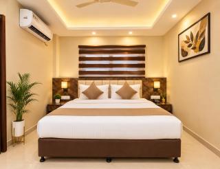 Hotel Saral Palace Homestay - 1