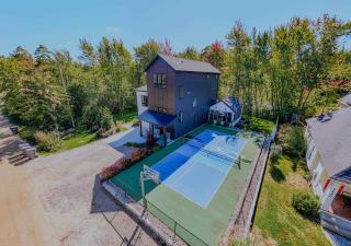 Private Pickleball Court - Year-Round Combo Pool and Hot Tub - Beach Access - 4