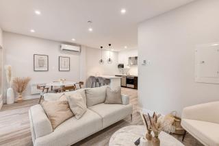 Stylish 2BR - with rooftop terrace Plaza St-Hubert - 0