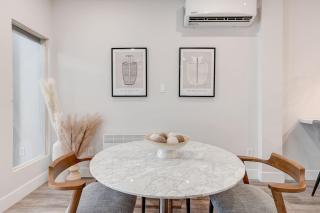 Stylish 2BR - with rooftop terrace Plaza St-Hubert - 5