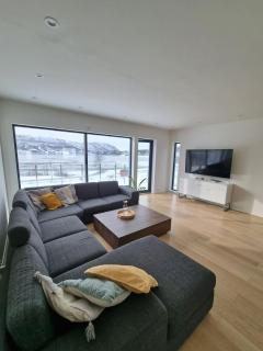 Cozy two floor house with an amazing view - 9