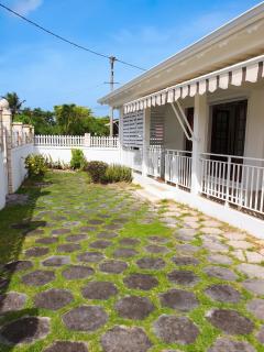 Maison spacieuse à Petit Canal, 104 m², proche sites historiques - 8