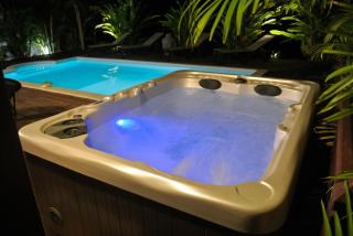 Villa Spacieuse avec Piscine Privée à Saint-François - 120 m², Jardin - 6