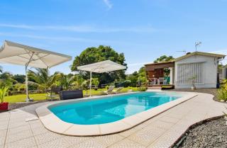 Bungalow charmant à Petit Bourg avec piscine partagée - 4